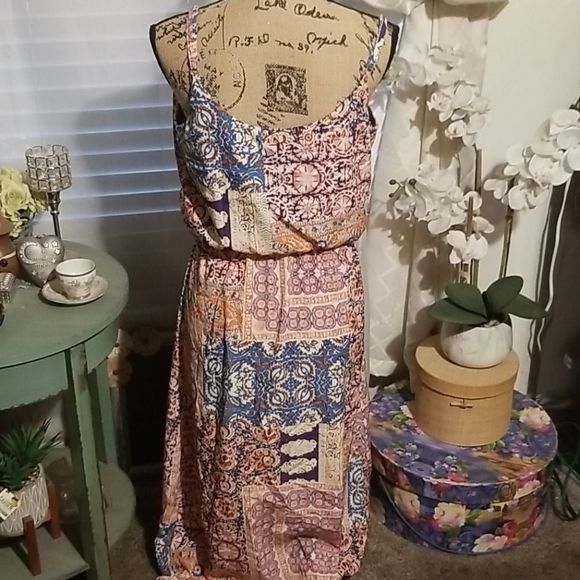 By & By Maxi Dress Size M - Picture 5 of 7